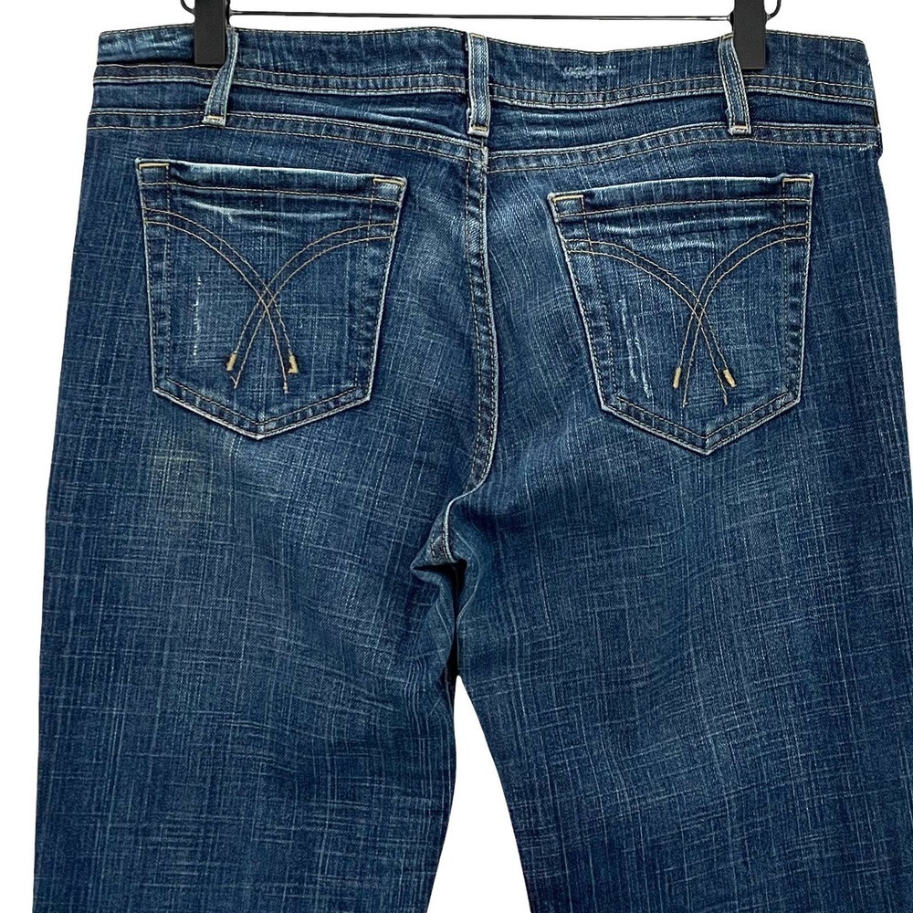 Vintage Y2K l.e.i. Low Rise Flare Leg Stretch Jeans Medium Wash Distressed | 9 - Picture 6 of 11